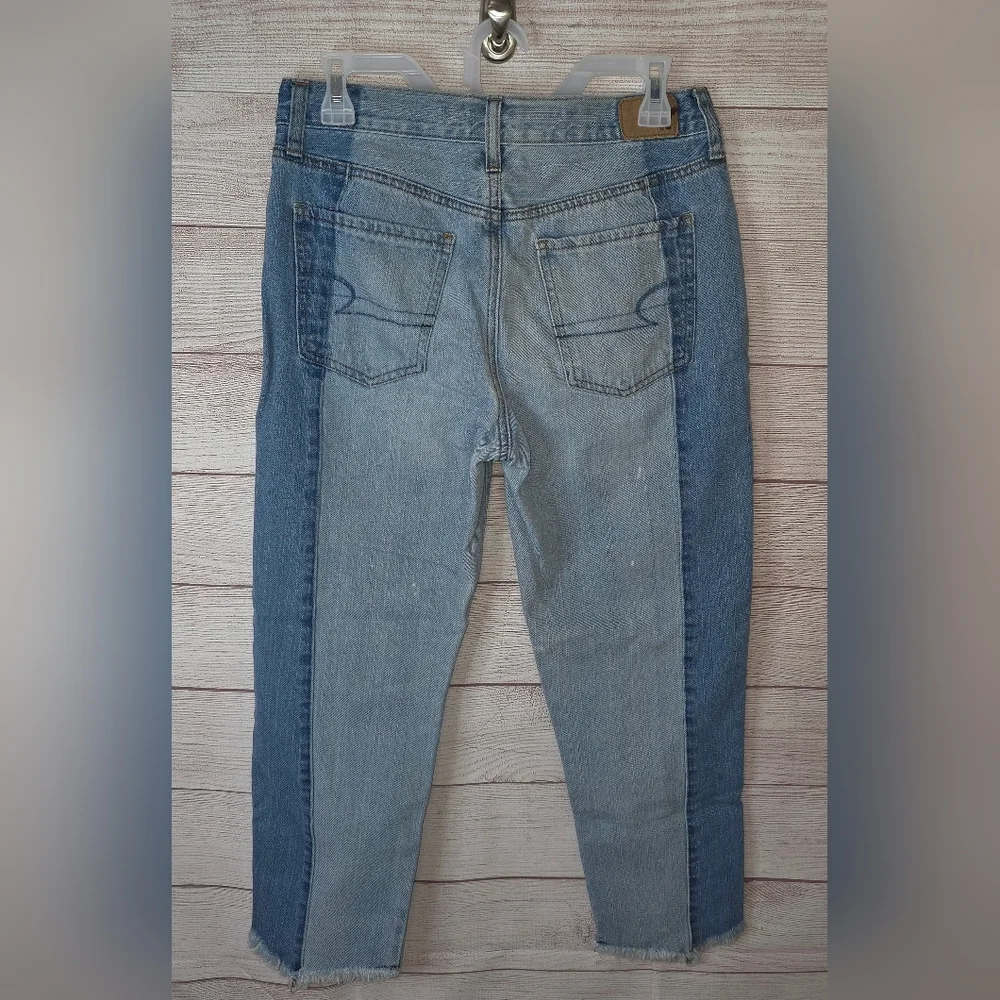 American Eagle Two-Tone Blue Vintage Hi-Rise Jeans Size 8 Regular - Picture 2 of 5